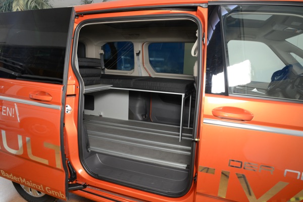 Lůžková úprava pro Volkswagen T7 Multivan DĚLENÁ