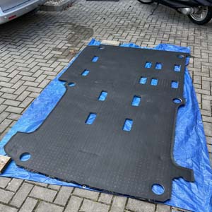 Pryžová podlaha Transporter T5/T6/6.1, 9-místný vůz