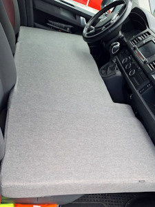 Přistýlka do kabiny řidiče pro VW T4/T5/T6/T6.1