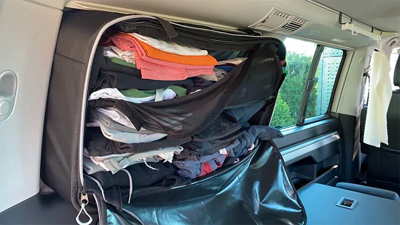 Úložný box na zadní okna pro VW T5/T6/T6.1
