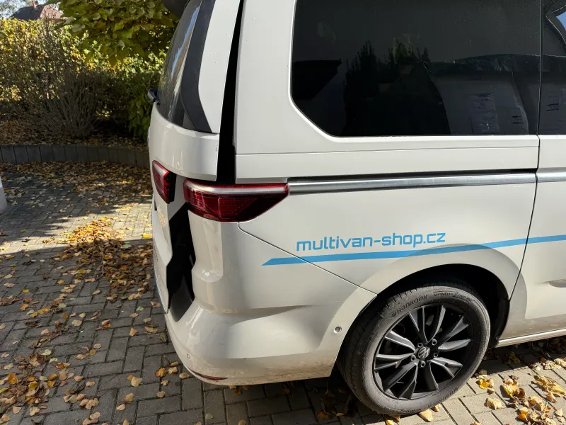 Distanční držák zadních výklopných dveří Volkswagen T7 Multivan/California